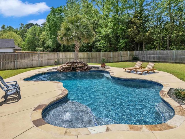 3917 Gable Crest Ln, Longview, TX 75605