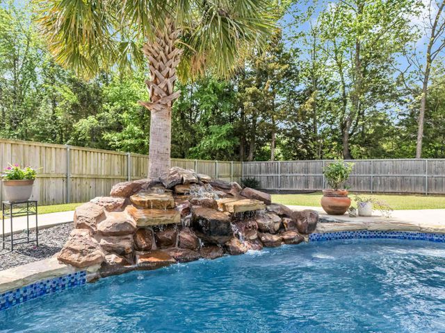 3917 Gable Crest Ln, Longview, TX 75605