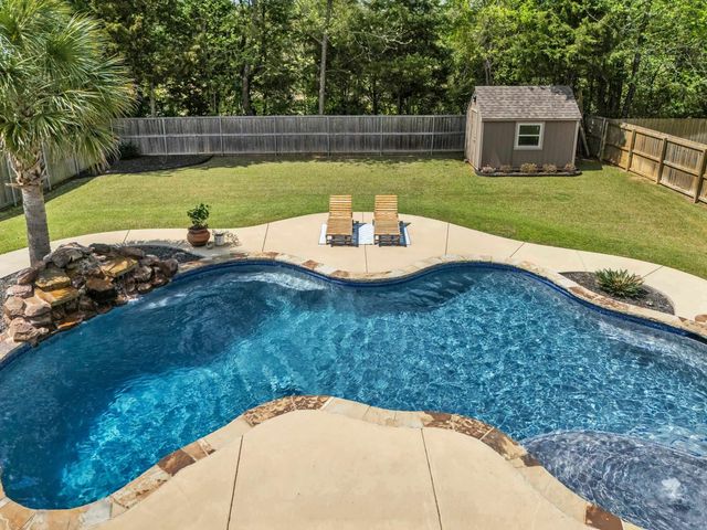 3917 Gable Crest Ln, Longview, TX 75605