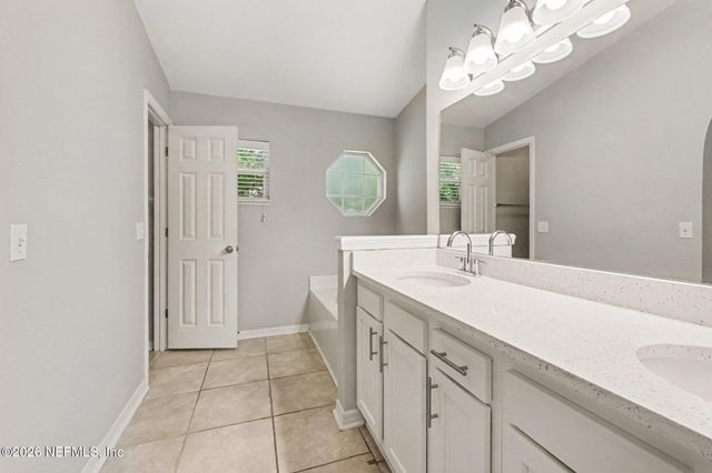 11157 WYNDHAM HOLLOW Lane, Jacksonville, FL 32246