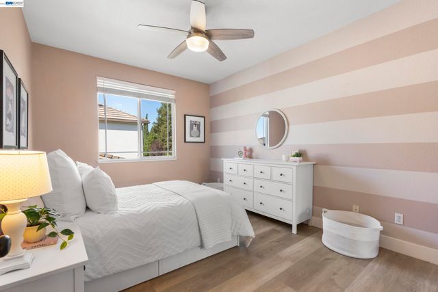 5510 Calico Ln, Pleasanton, CA 94566