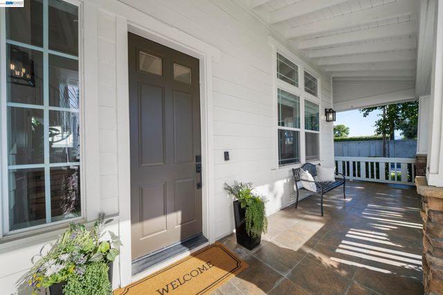 5510 Calico Ln, Pleasanton, CA 94566