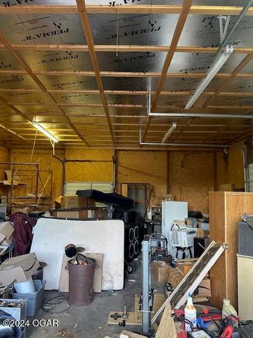 255 Pin Oak Lane Lane, Billings, MO 65610