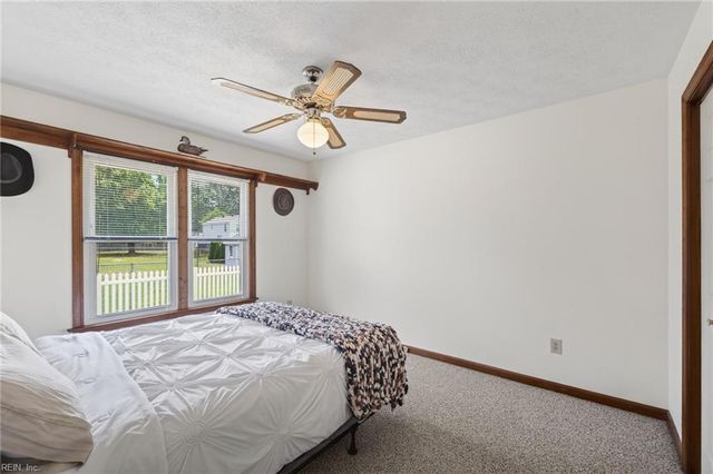 401 Cannon DR, Carrollton, VA 23314