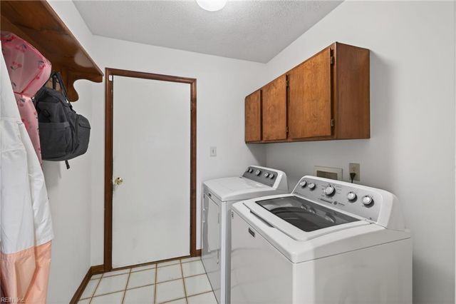 401 Cannon DR, Carrollton, VA 23314