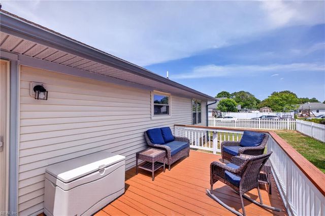 401 Cannon DR, Carrollton, VA 23314