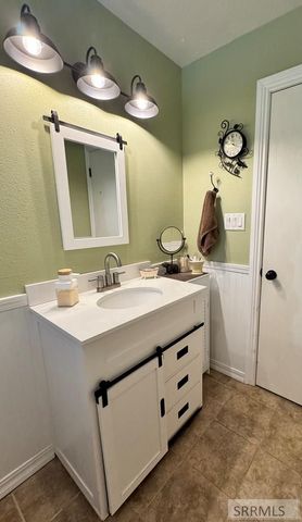 521 S Maurine Drive, Idaho Falls, ID 83401