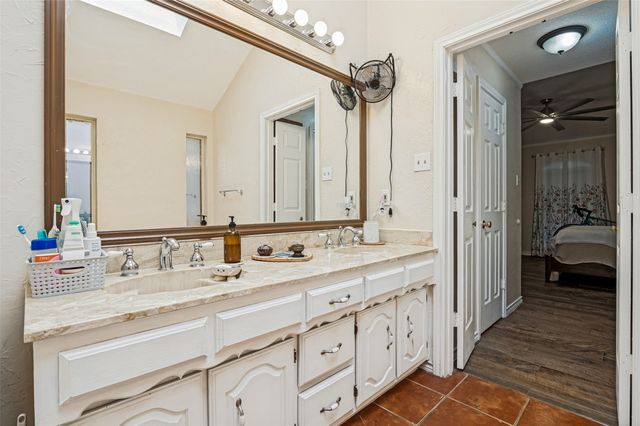 2806 Cinnamon Springs Road, Glenn Heights, TX 75154