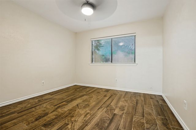 2806 Cinnamon Springs Road, Glenn Heights, TX 75154
