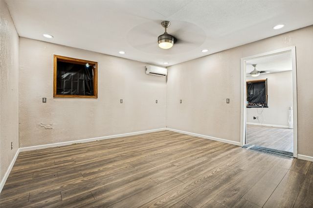2806 Cinnamon Springs Road, Glenn Heights, TX 75154