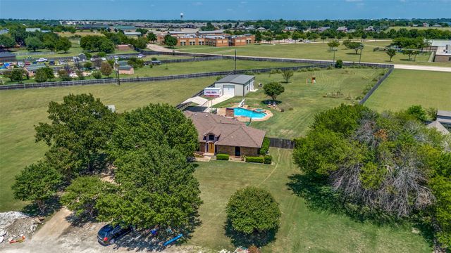 2806 Cinnamon Springs Road, Glenn Heights, TX 75154