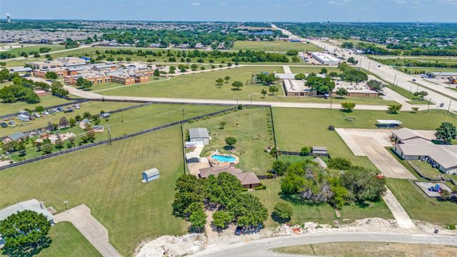 2806 Cinnamon Springs Road, Glenn Heights, TX 75154