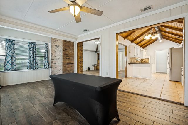 2806 Cinnamon Springs Road, Glenn Heights, TX 75154