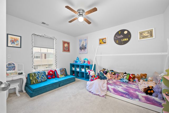 574 CANNONBALL Drive, Grayslake, IL 60030