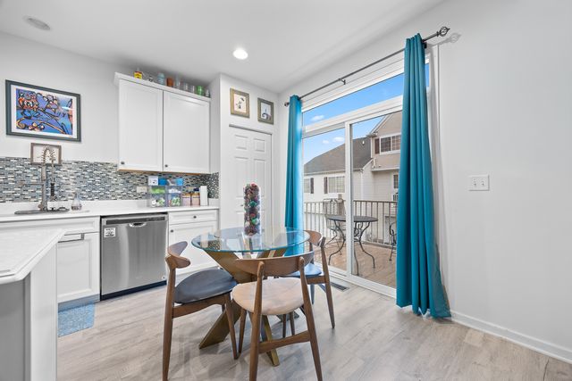 574 CANNONBALL Drive, Grayslake, IL 60030