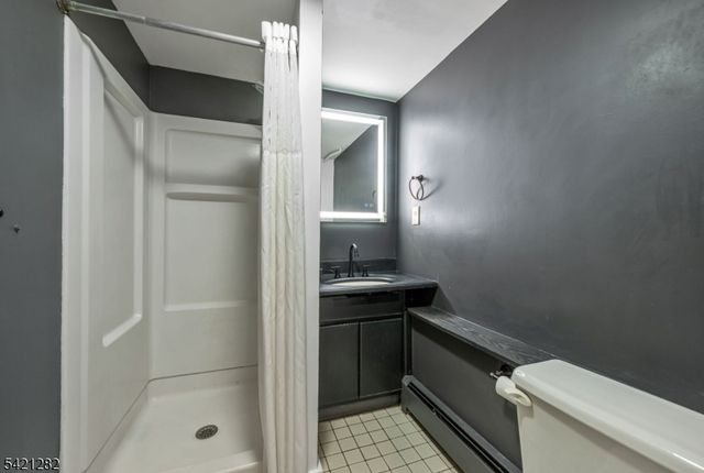 87 Buena Vista Dr, Ringwood Boro, NJ 07456