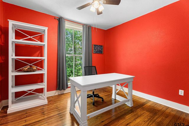 1009 N Pacific, Mineola, TX 75773