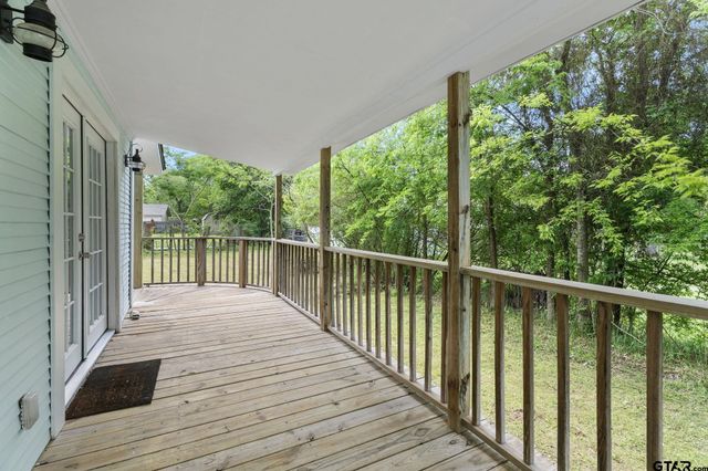 1009 N Pacific, Mineola, TX 75773
