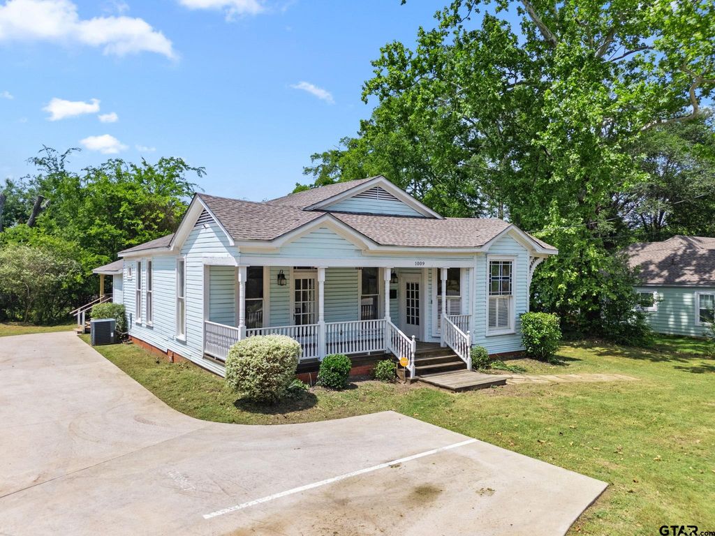 1009 N Pacific, Mineola, TX 75773