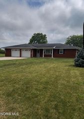6002 Seaman Road, Oregon, OH 43616