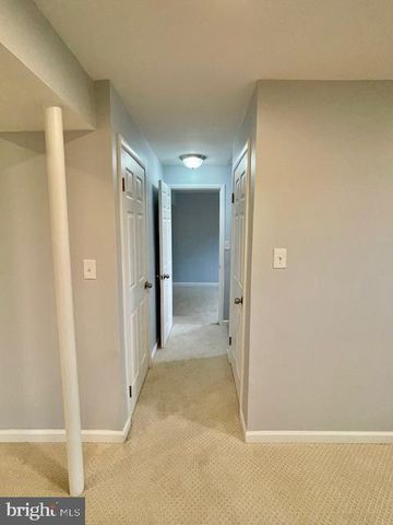 19229 SAINT JOHNSBURY LN, Germantown, MD 20876