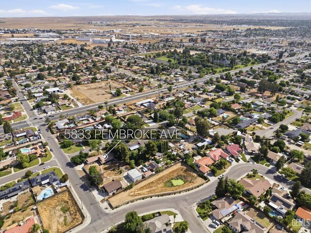5833 Pembroke Avenue, Bakersfield, CA 93308