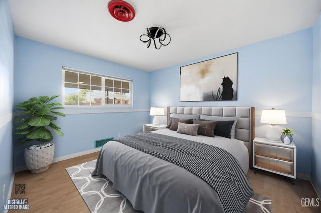 5833 Pembroke Avenue, Bakersfield, CA 93308