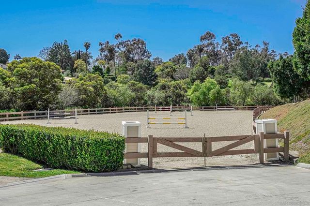 5305 La Crescenta, Rancho Santa Fe, CA 92067