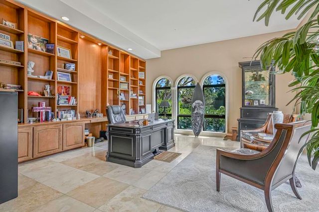 5305 La Crescenta, Rancho Santa Fe, CA 92067