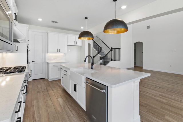 604 Buena Onda WAY, Lakeway, TX 78738