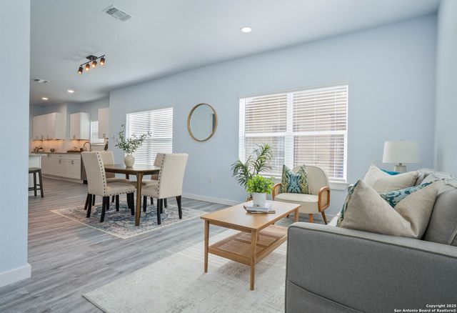 418 Gulf, San Antonio, TX 78202