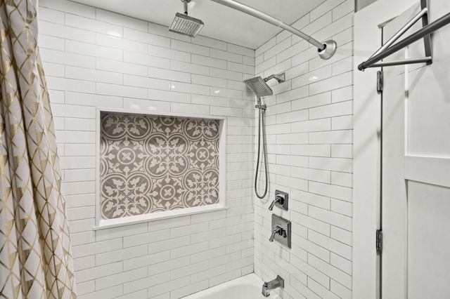 2-4 Crossman St 4, Boston, MA 02126