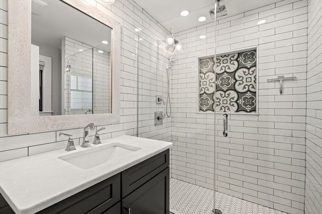 2-4 Crossman St 4, Boston, MA 02126