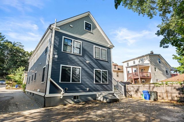 2-4 Crossman St 4, Boston, MA 02126