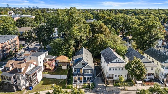 2-4 Crossman St 4, Boston, MA 02126