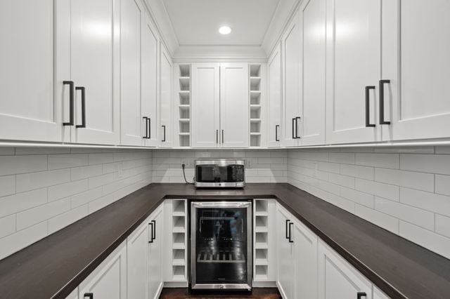 2-4 Crossman St 4, Boston, MA 02126