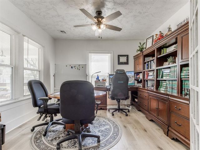 1317 N Wisconsin Avenue, Oklahoma City, OK 73117