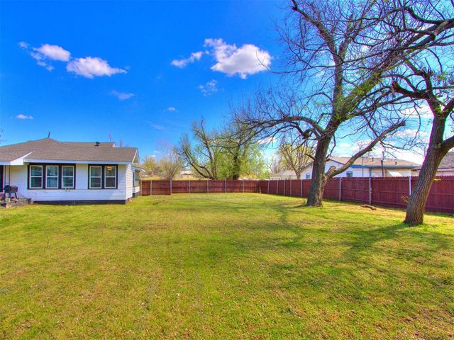 1317 N Wisconsin Avenue, Oklahoma City, OK 73117