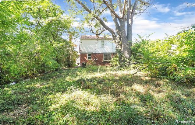 9400 Meyers Road, Detroit, MI 48228