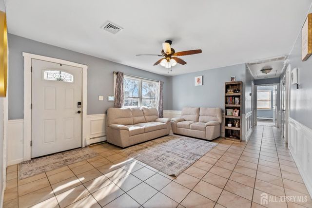 8 Tanglewood Drive, Barnegat, NJ 08005