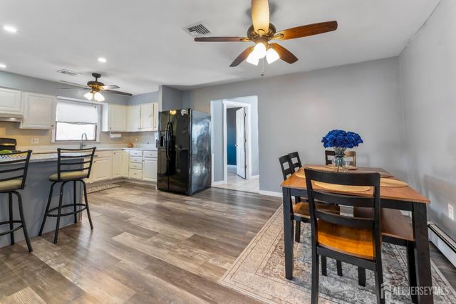 8 Tanglewood Drive, Barnegat, NJ 08005