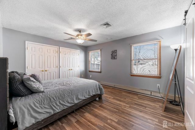 8 Tanglewood Drive, Barnegat, NJ 08005