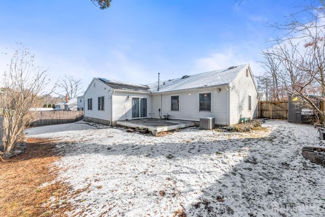 8 Tanglewood Drive, Barnegat, NJ 08005