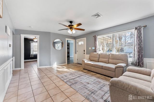 8 Tanglewood Drive, Barnegat, NJ 08005