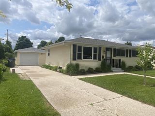 2814 S 20th STREET, Sheboygan, WI 53081