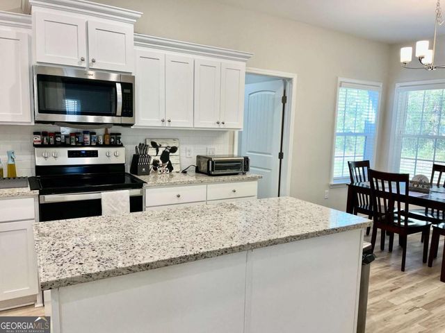 1016 Pine Street, Darien, GA 31305