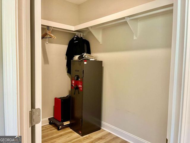 1016 Pine Street, Darien, GA 31305