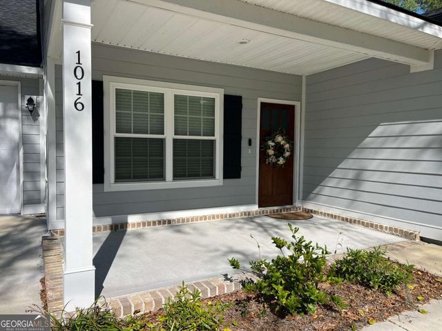 1016 Pine Street, Darien, GA 31305