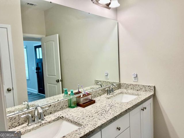 1016 Pine Street, Darien, GA 31305