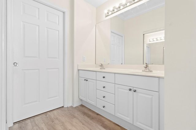 26 Royal Palm Way 304, Boca Raton, FL 33432